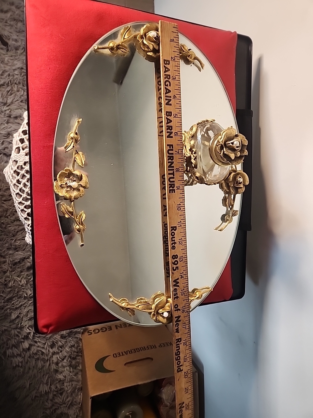 Gold Accent Oval Vanity Tray with Floral Embellishments - Picture 5 of 16